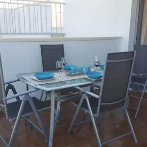 https://apartcon-piscina-vistasol.es-andalucia.com